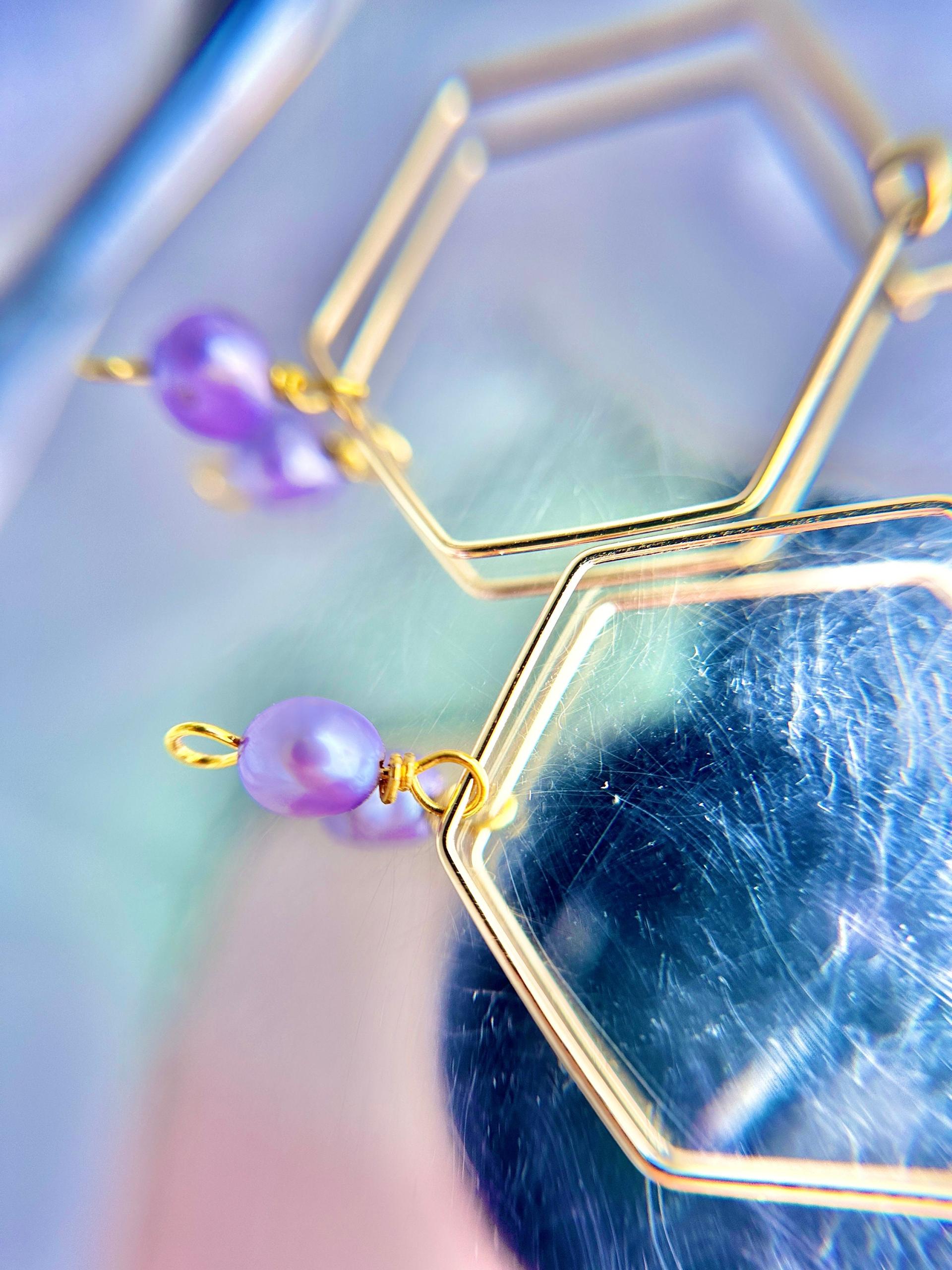Purple Freshwater Pearl Hexagon Dangle Hoops
